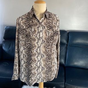 JNY snakeskin design ladies woman’s size M top